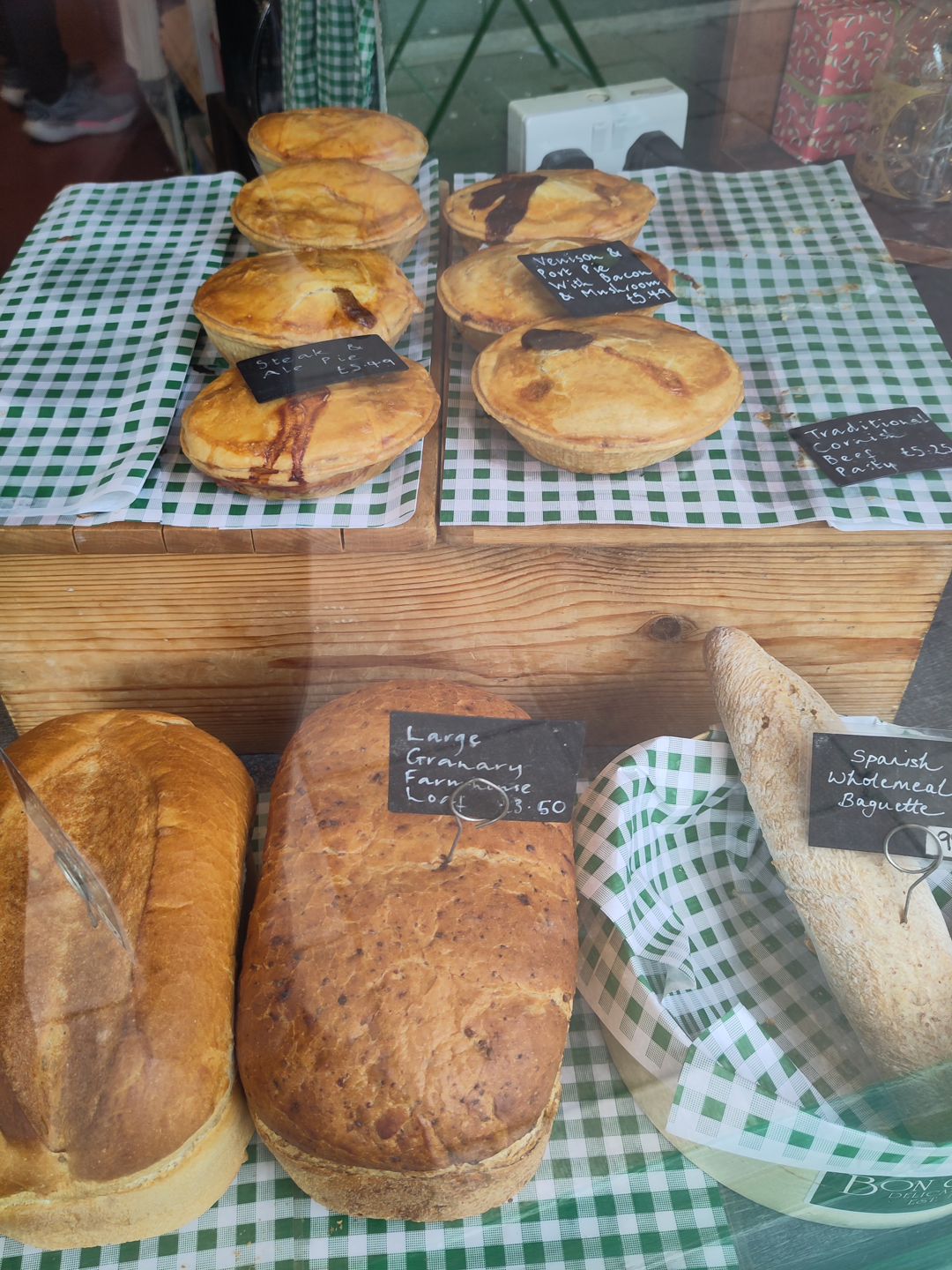 Bon Gout Delicatessen