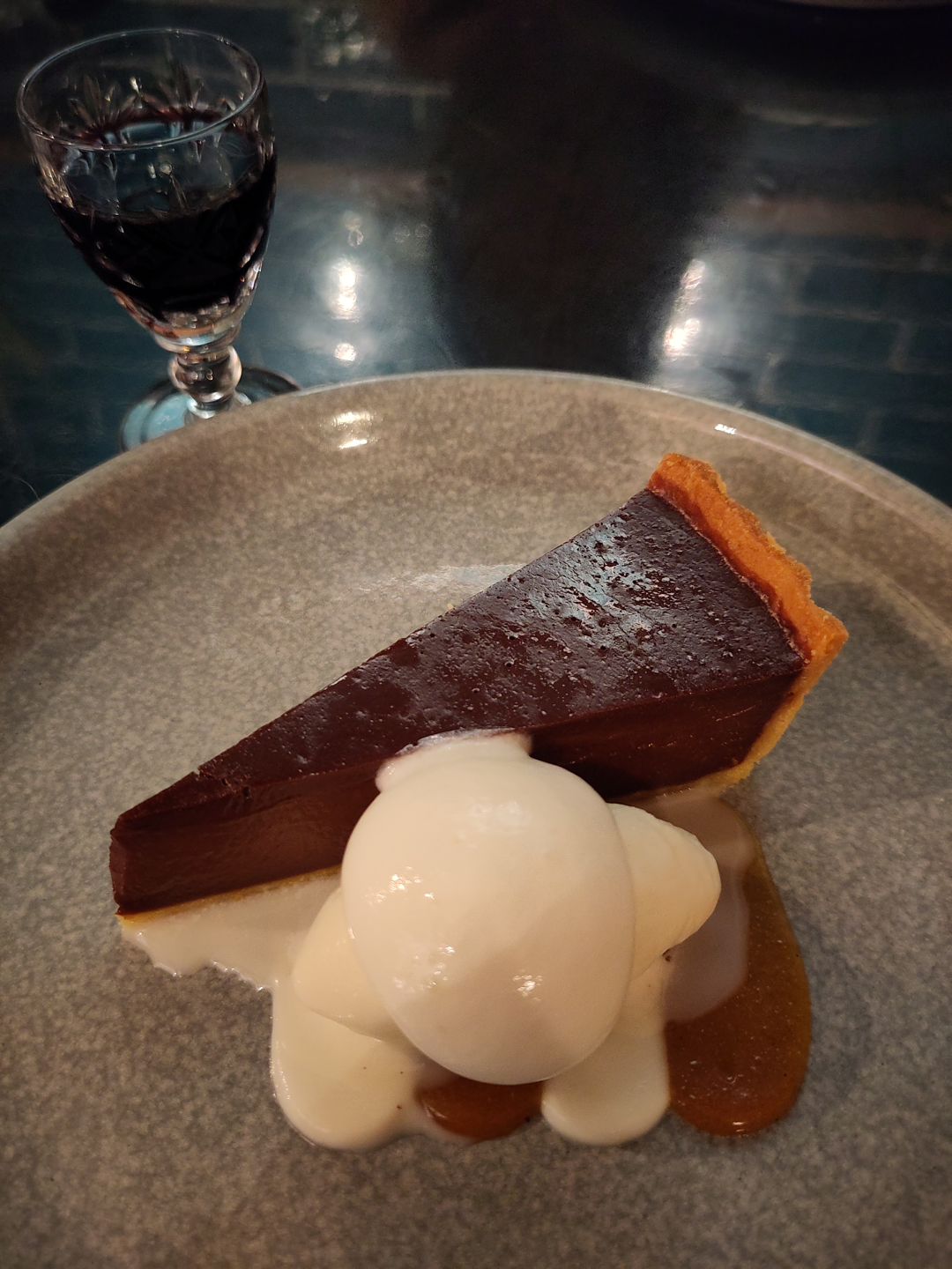 Chocolate tart